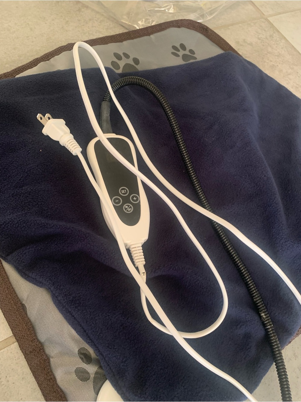 Pet Heating Pad with Paw Print Design - Gra - Picture 9 of 15